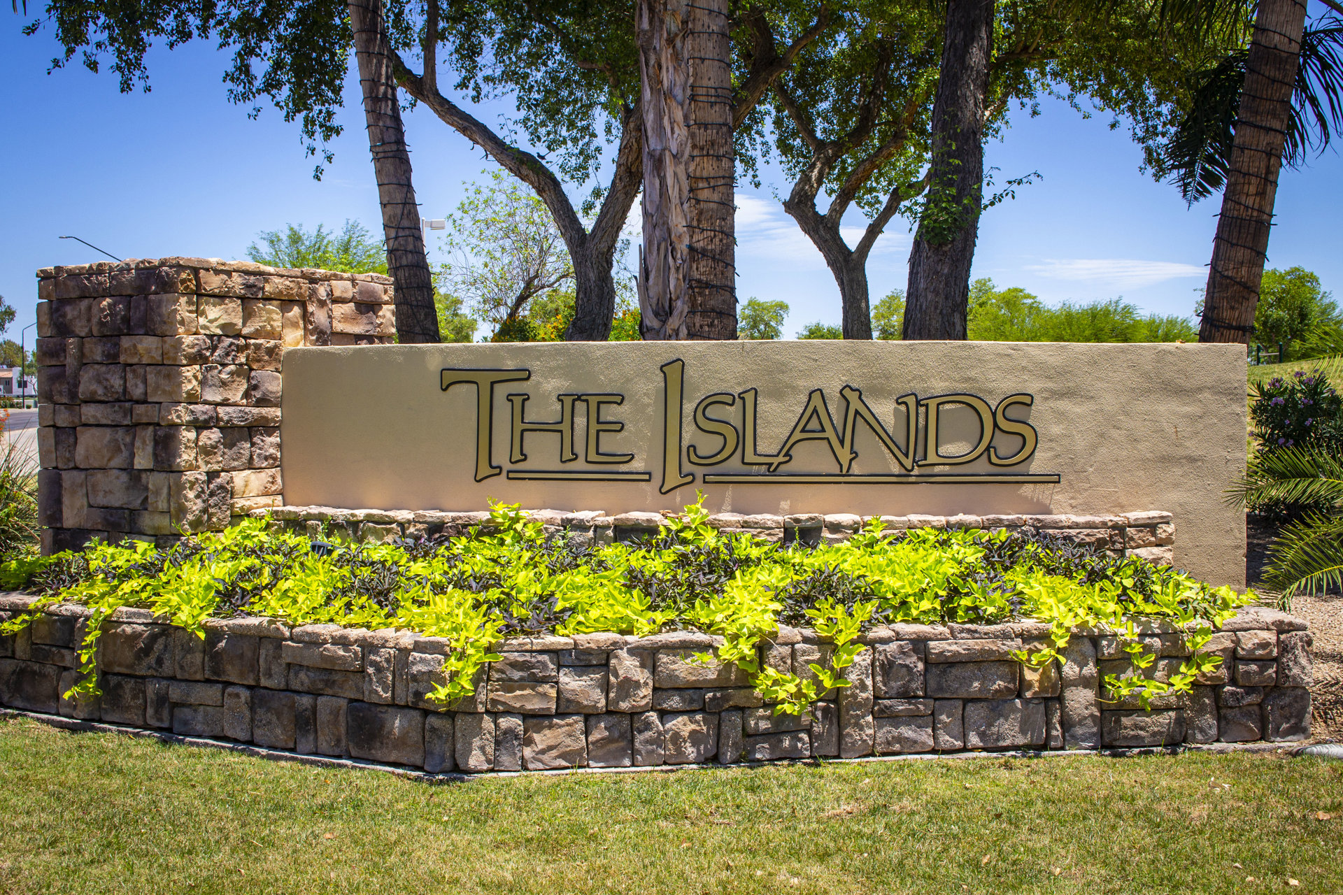 The Islands monument